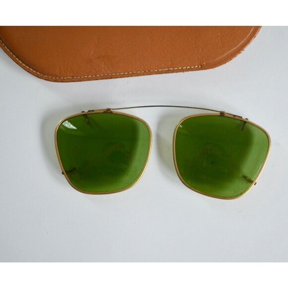 Vintage Polaroid Clip-On Sunglasses Green Glasses w/ Fidelity USA Case - Picture 2 of 6